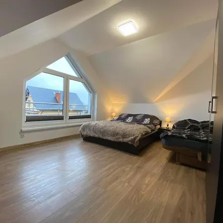 Na Zrodlanej 公寓 Stężyca